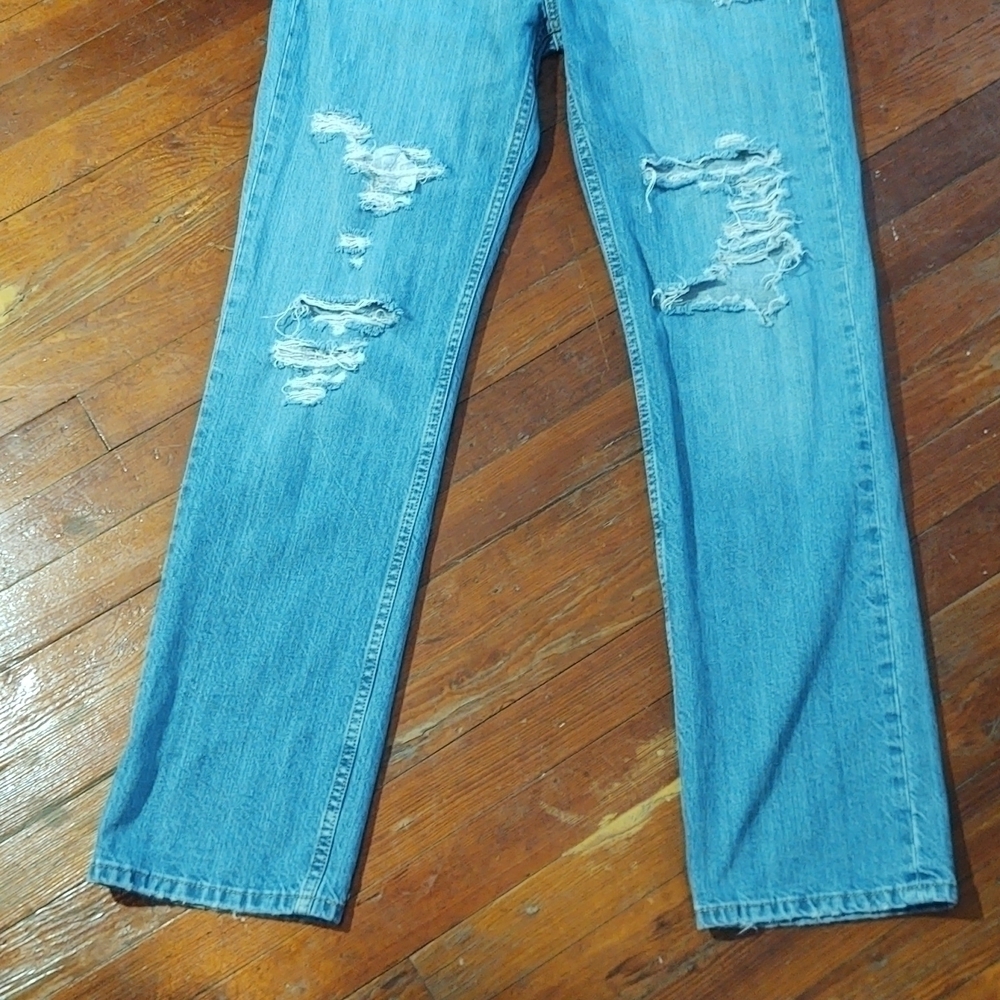 Levi's 514 Distressed Light Wash Mom Jeans W33 L32 - Picture 3 of 15